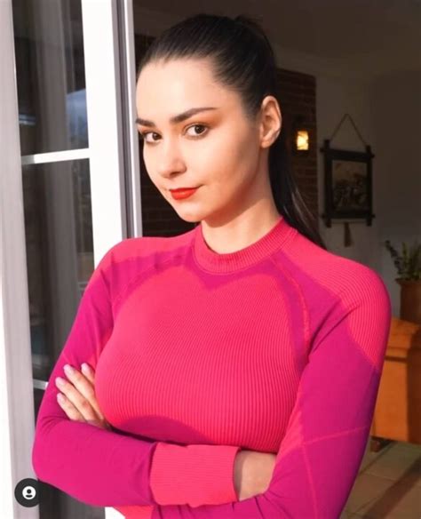 Early Life and Background of Helga Lovekaty