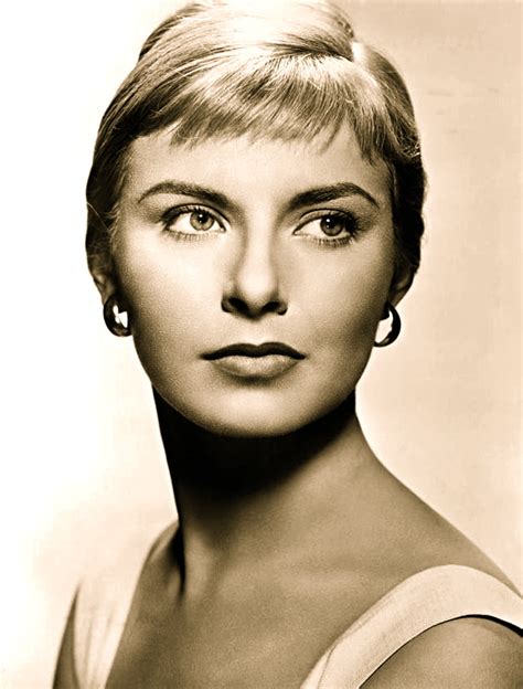 Early Life and Background of Joanne Woodward