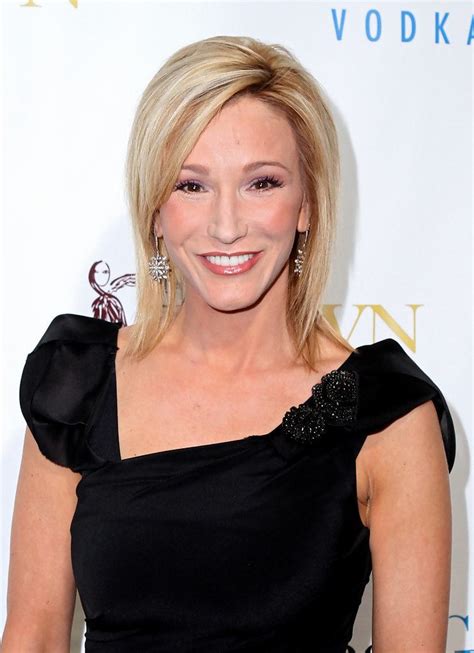 Early Life and Background of Paula White