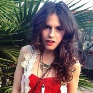 Early Life and Career of Erin Sanders