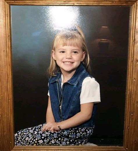 Early Life and Childhood Background of Alissa Violet