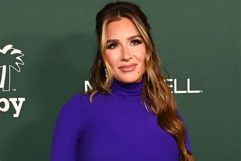 Early Life and Childhood of Jessie Decker