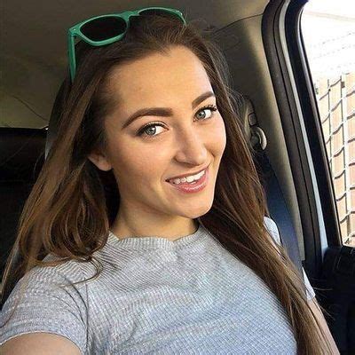 Early Life and Education of Dani Daniels