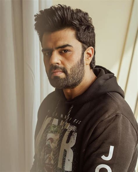 Early Life and Education of Manish Paul