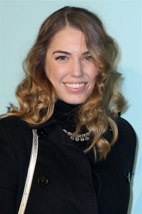 Early Years and Background of Amber Le Bon