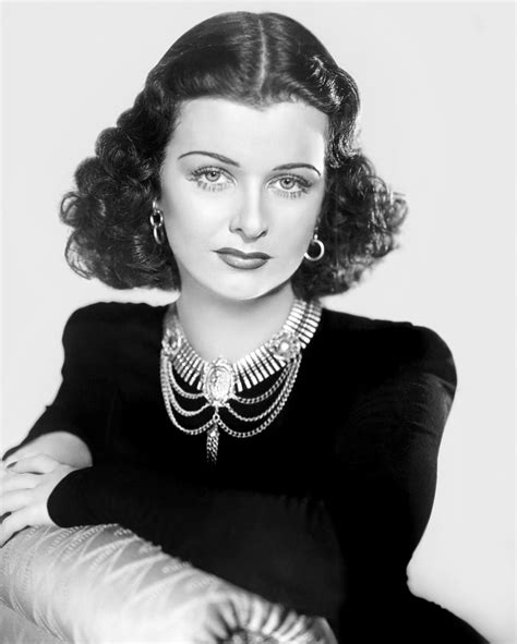 Early Years and Background of Joan Bennett