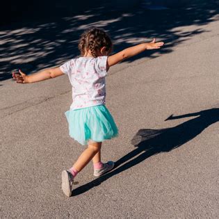 Early Years and Childhood Journey of the Enigmatic Vanessa Coelho