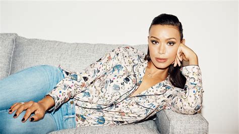 Early Years and Educational Background of Ilfenesh Hadera