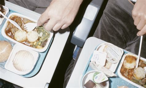 Eating Healthily at 30,000 Feet: Tips for Nourishing In-Flight Meals