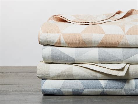 Eco-Friendly Blankets - Sustainable and Responsible Choices