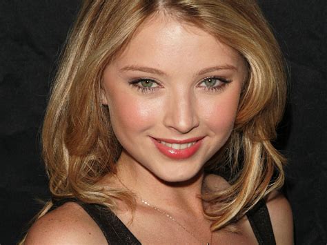 Elisabeth Harnois Figure and Body Measurements