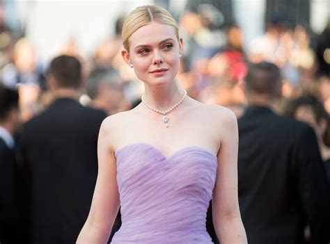 Elle Fanning's Height and Body Measurements