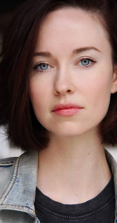 Elyse Levesque's Education and Career Start