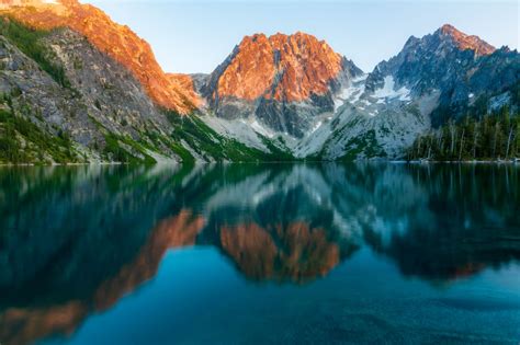 Embark on an Unforgettable Journey Exploring the Enchantments of America's National Parks