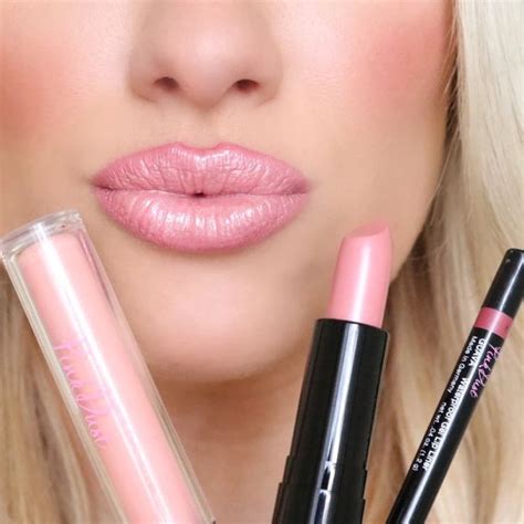 Embrace the Gloss: Transforming Your Pink Lipstick with a Shiny Finish