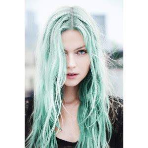 Embrace the Green Hair Trend: How to Pull Off the Bold and Beautiful Look