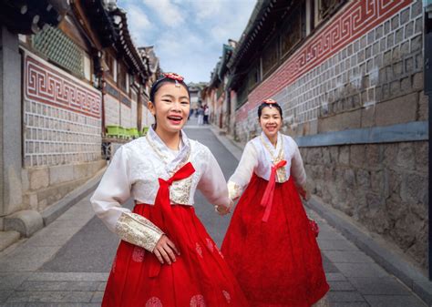 Embracing Cultural Customs and Traditions in Mysterious North Korea