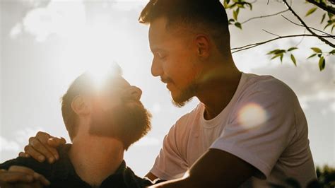 Embracing Vulnerability: The Key to Intimacy and Connection in an Empowering Partnership