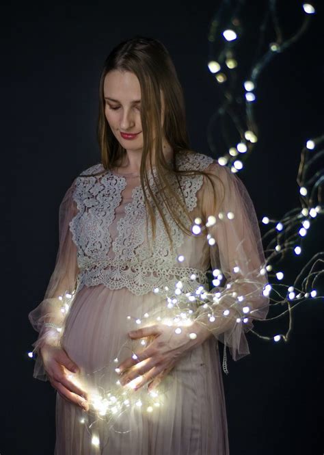 Embracing the Maternity Glow: Tips for Looking Radiant on Your Special Day