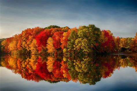 Enveloping Autumntide: A Journey to Discovering the Most Breathtaking Fall Foliage