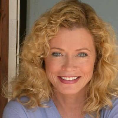 Essential Information on Dianne Holechek