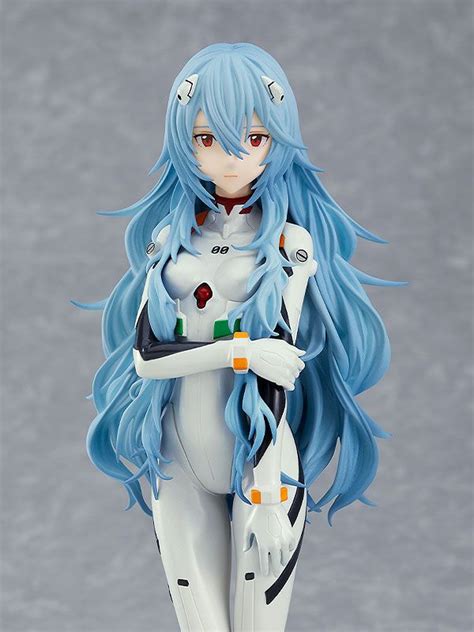 Examining Rei Ayanami's Figure