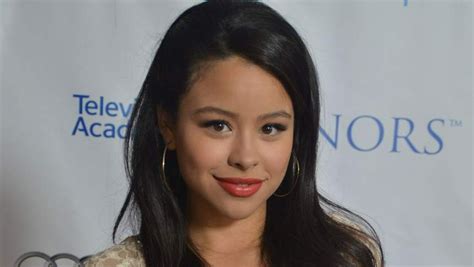 Explore Cierra Ramirez's Height and Body Measurements