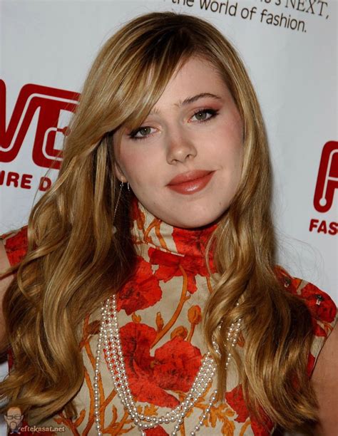 Explore Majandra Delfino's Figure and Style