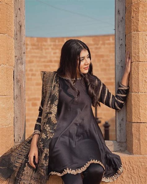 Exploring Areeka Haq's Style and Fashion Choices