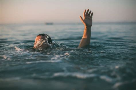 Exploring Different Perspectives: Understanding a Dream About Sinking in a Small Body of Water