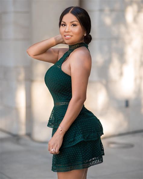 Exploring Dolly Castro's Height and Physique