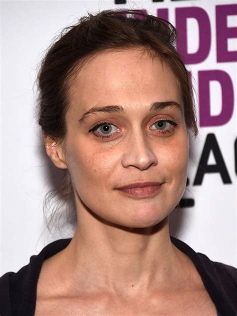 Exploring Fiona Apple: Years and Private Life