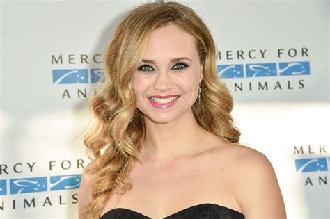 Exploring Fiona Gubelmann's Acting Career