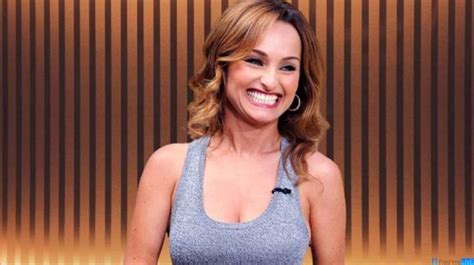 Exploring Giada Robin's Body Measurements