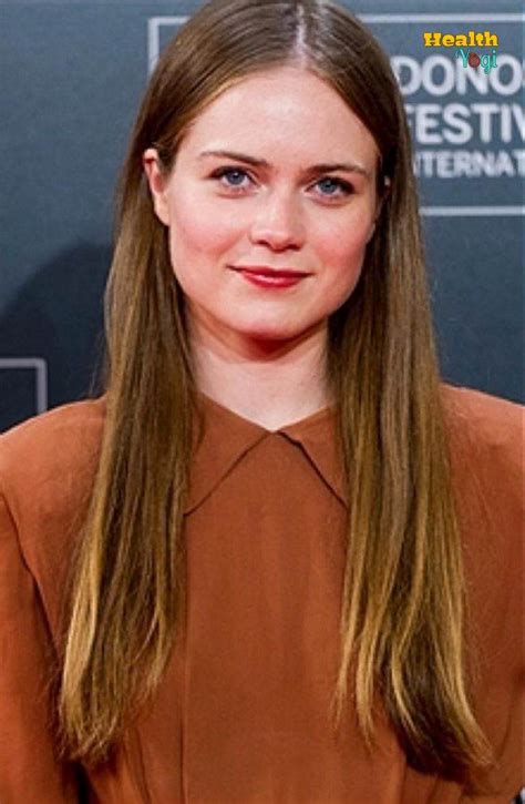 Exploring Hera Hilmar's Age and Stature