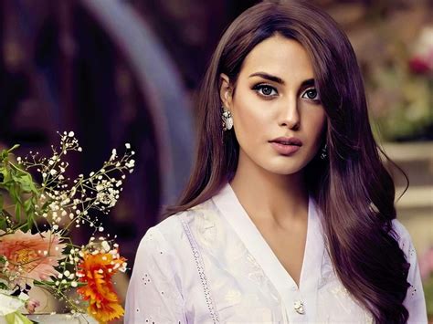 Exploring Iqra Aziz's Personal Life