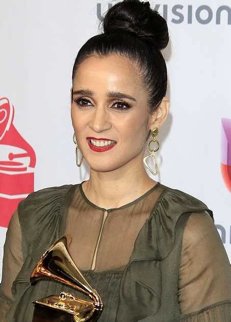 Exploring Julieta Venegas' Wealth