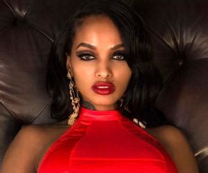 Exploring Lola Monroe's Personal Life