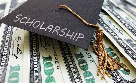 Exploring Options for Funding Your Education: Scholarships, Grants, and Loans