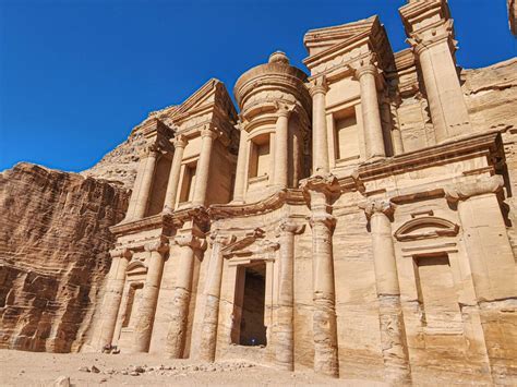 Exploring Petra Mis: A Glance into the Life of an Influential Personality