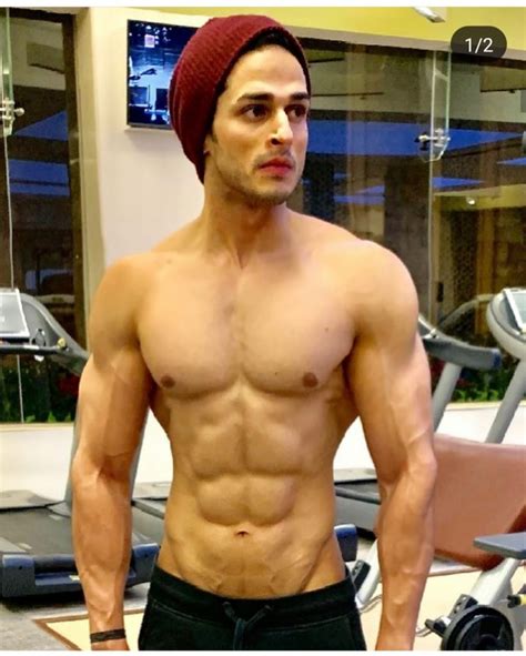 Exploring Priyank Sharma's Height and Physique