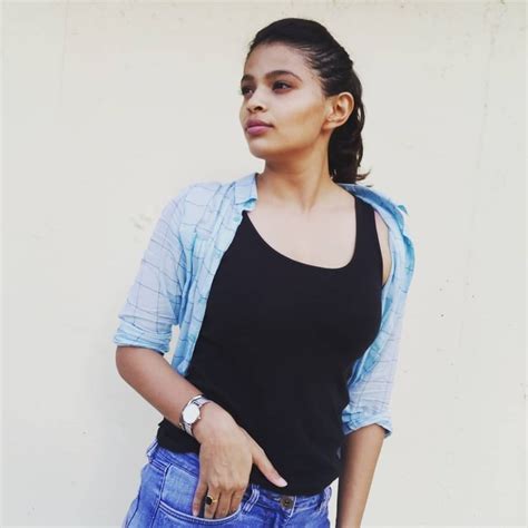 Exploring Priyanka Tendolkar's Style and Beauty Secrets