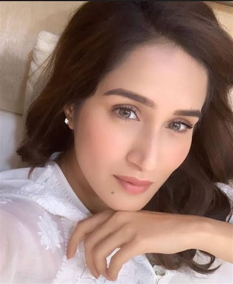 Exploring Sagarika Ghatge's Early Life and Career