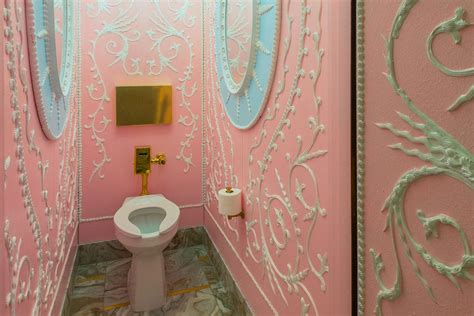 Exploring Unusual Restrooms: Peeking into the Eccentric Sphere of Dreamscapes