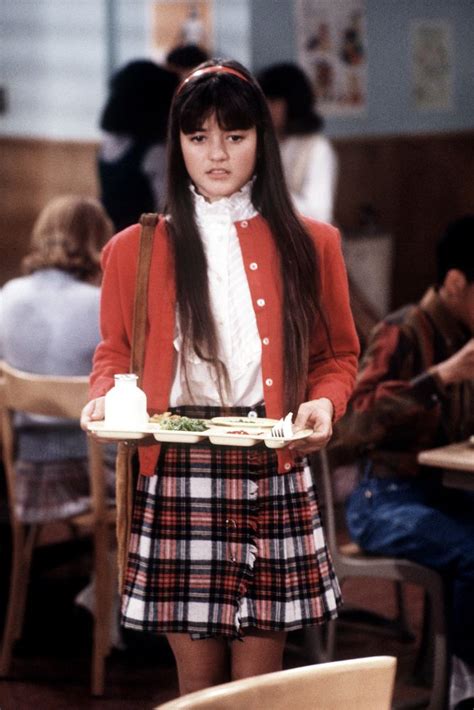 Exploring Winnie Cooper's Fashion Style