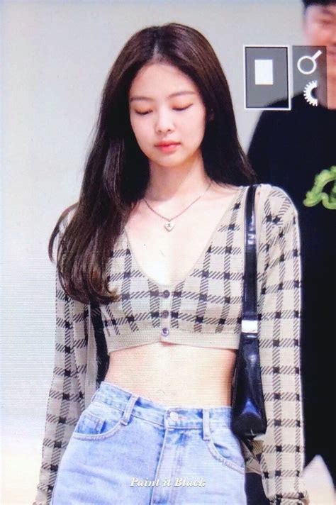 Exploring the Body Measurements of Jennie