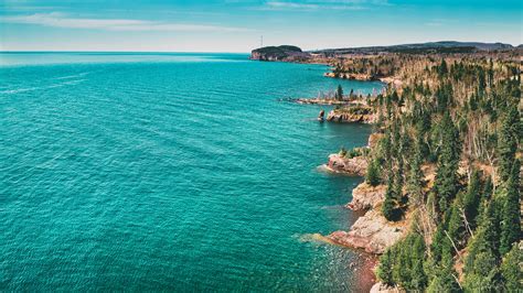 Exploring the Breathtaking Shoreline: A Paradise for Nature Enthusiasts