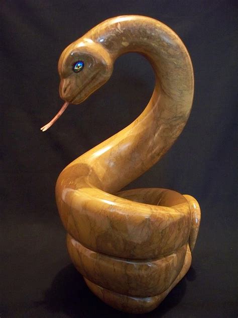 Exploring the Cultural Significance of Serpent Sculptures