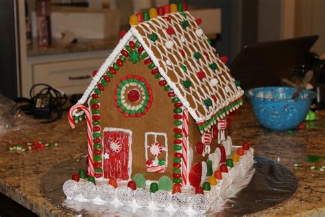 Exploring the Evolution of Gingerbread House Trends