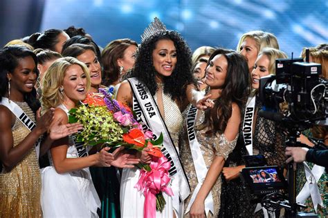 Exploring the Influence of Stature in Beauty Contests